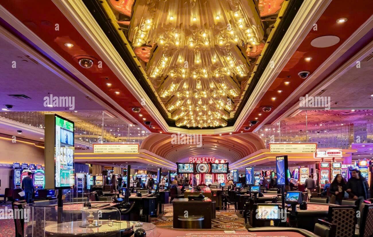 Hoàn thành lắp đặt, bàn giao hệ thống camera giám sát Hanwha Vision tại Vegas Casino - Khách sạn Grand Plaza Hà Nội - Số 117 Đường Trần Duy Hưng, P.Yên Hòa, TP.Hà Nội.